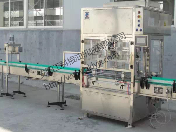 2.全自動灌裝機(jī)